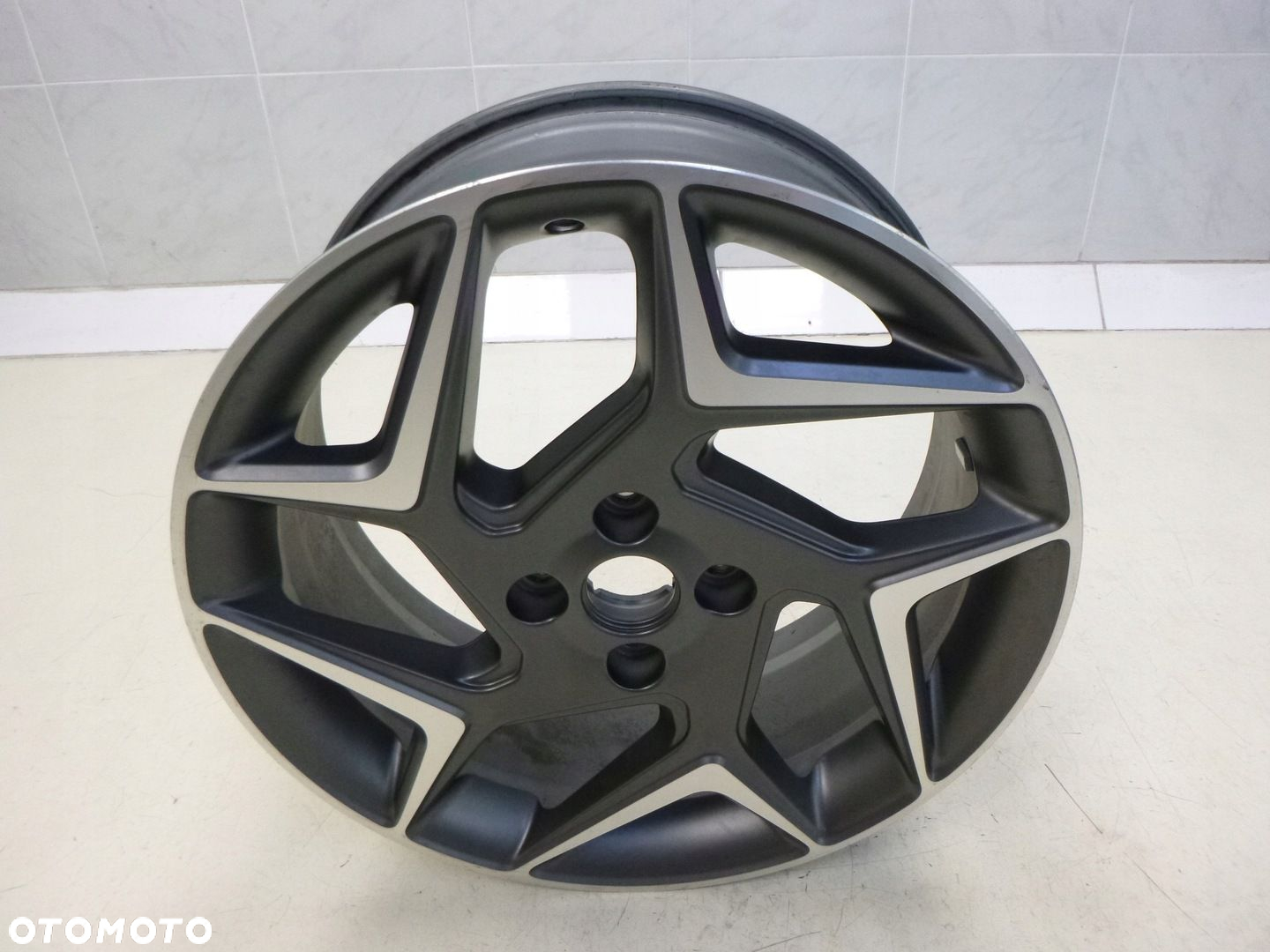 FORD FIESTA MK8 KOŁO FELGA ALU R18 7,5Jx18 ET 42,5 - 3