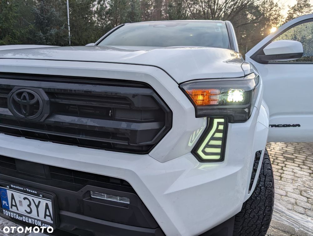 Toyota Tacoma - 29
