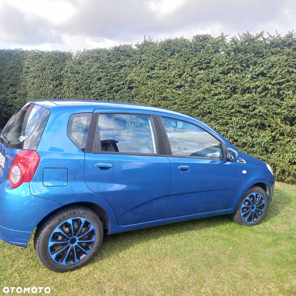 Chevrolet Aveo - 27