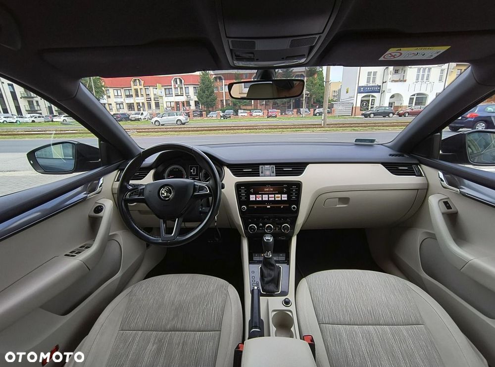 Skoda Octavia 2.0 TSI 4x4 Style DSG - 26