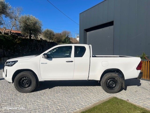 Toyota Hilux 2.4 D-4D 4WD CE CH - 6