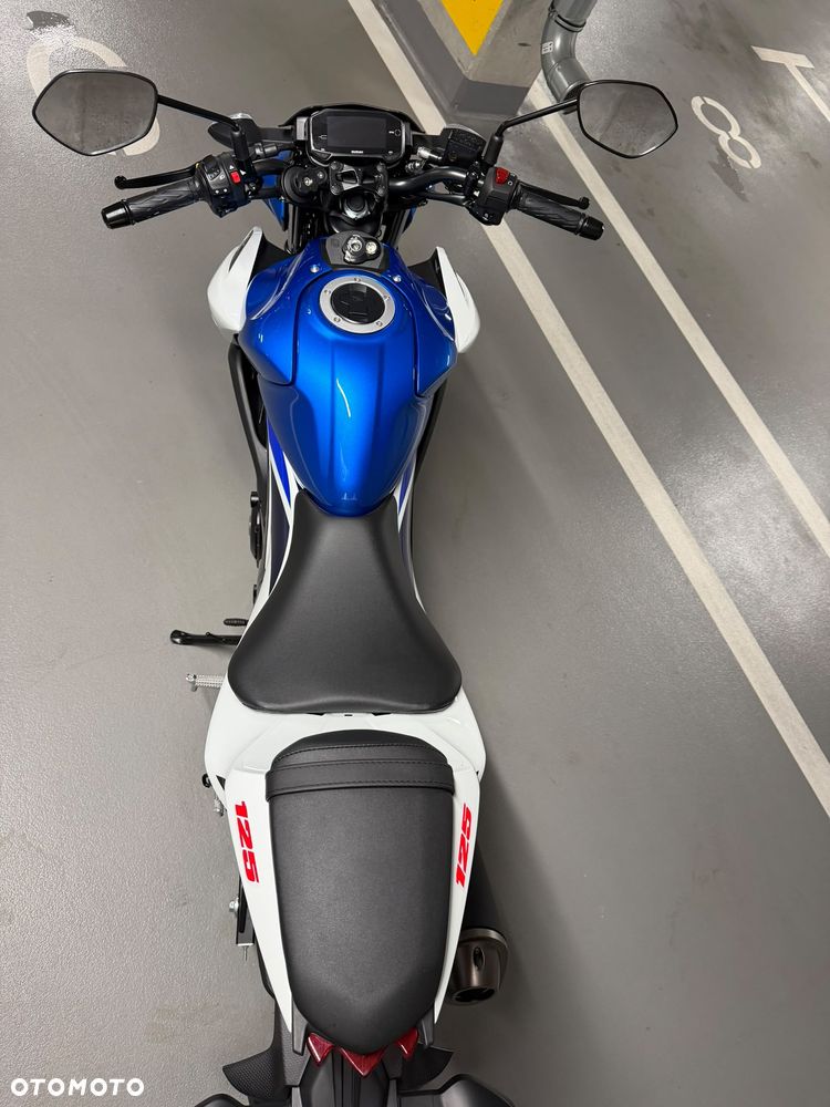 Suzuki GSX - 7