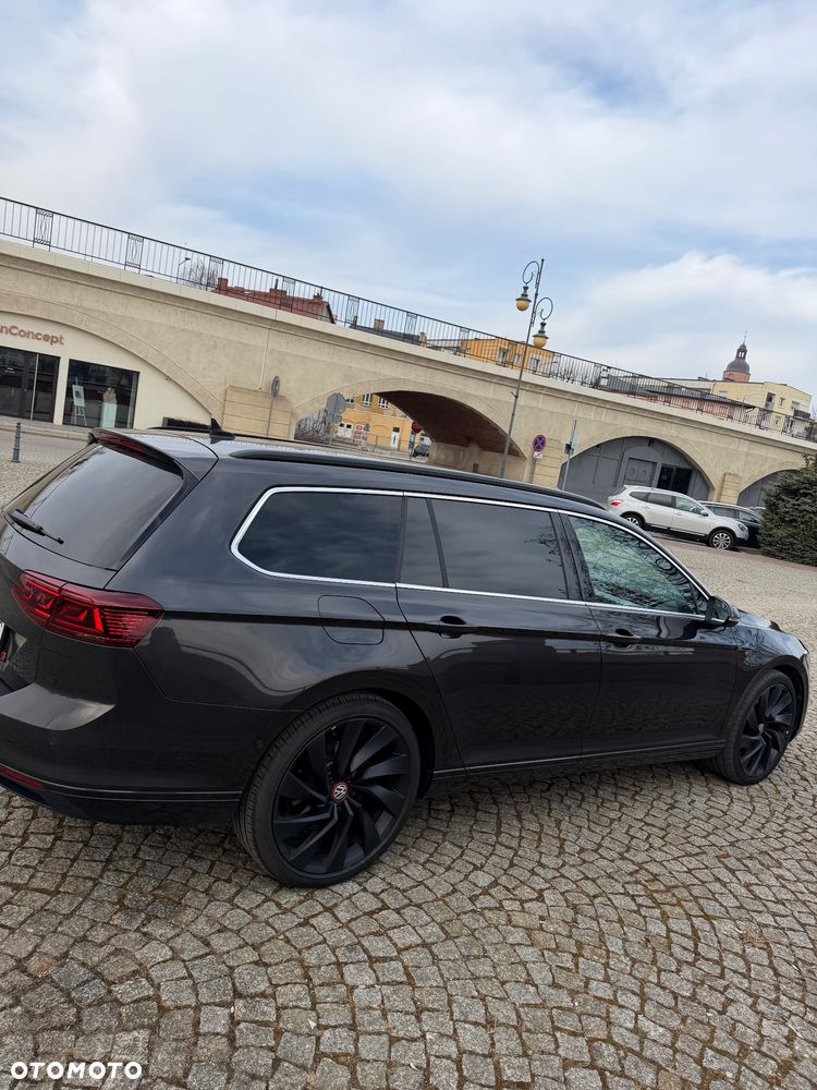 Volkswagen Passat - 6