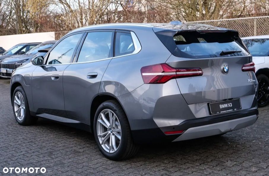 BMW X3 xDrive30e PHEV - 3
