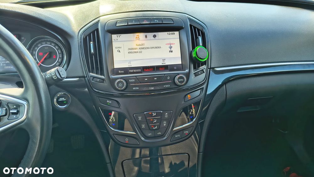 Opel Insignia - 10
