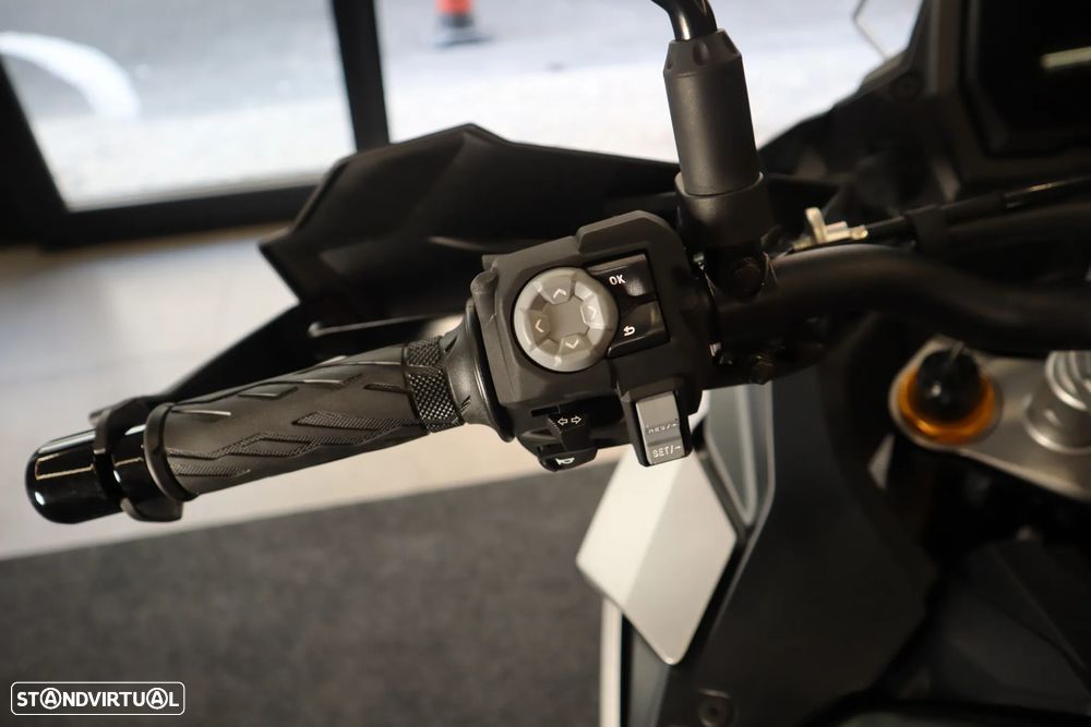 Suzuki GSX GSX 1000 GX - 10