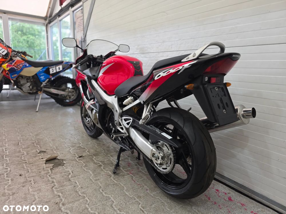 Honda CBR - 12