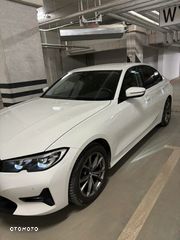 BMW Seria 3 320i xDrive Sport Line