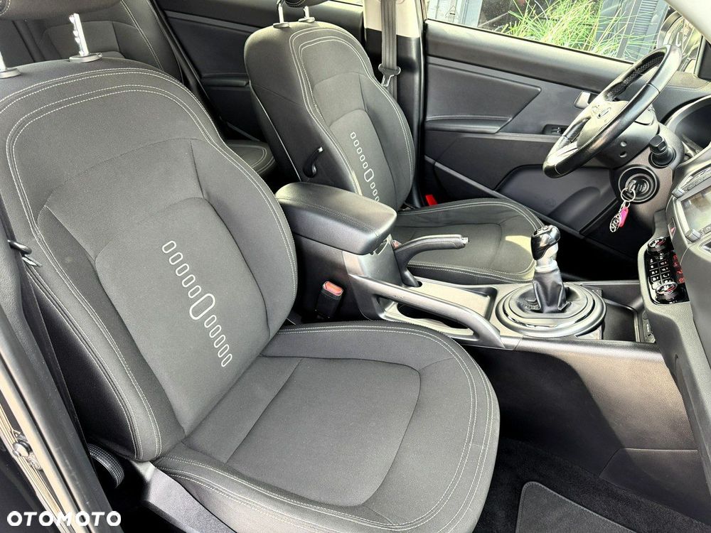 Kia Sportage 2.0 CRDI 184 AWD Spirit - 28