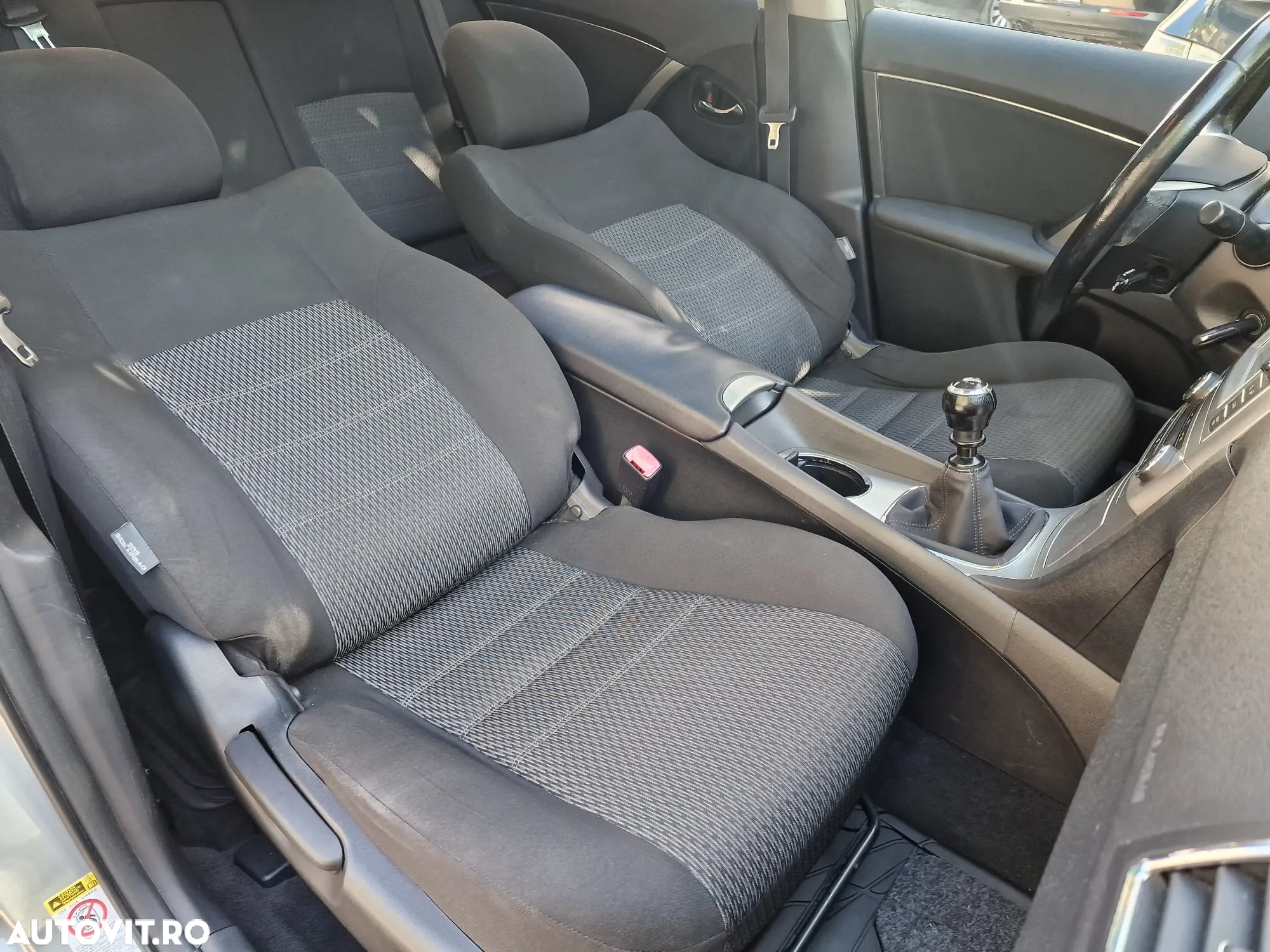 Toyota Avensis Combi 2.2 D-4D Edition - 14
