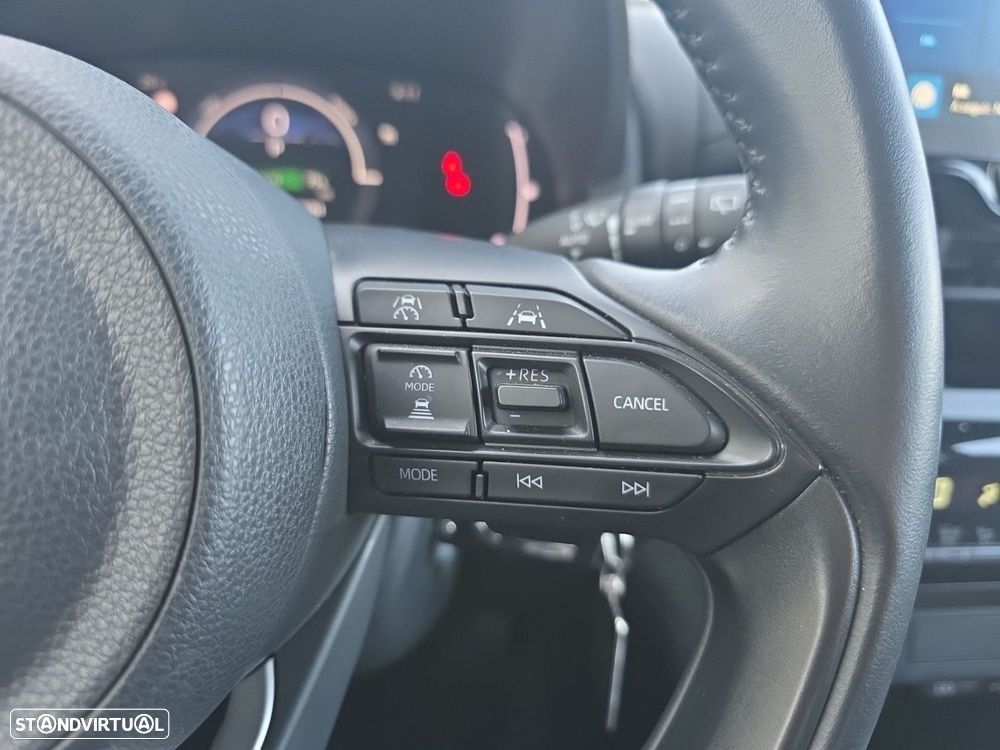 Toyota Yaris Cross 1.5 Hybrid Comfort Plus - 17