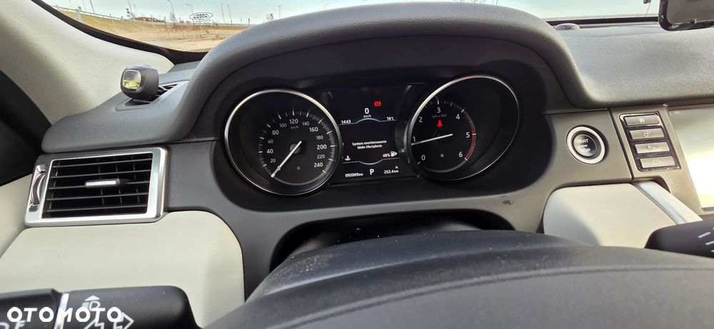 Land Rover Discovery Sport 2.0 D180 HSE - 15