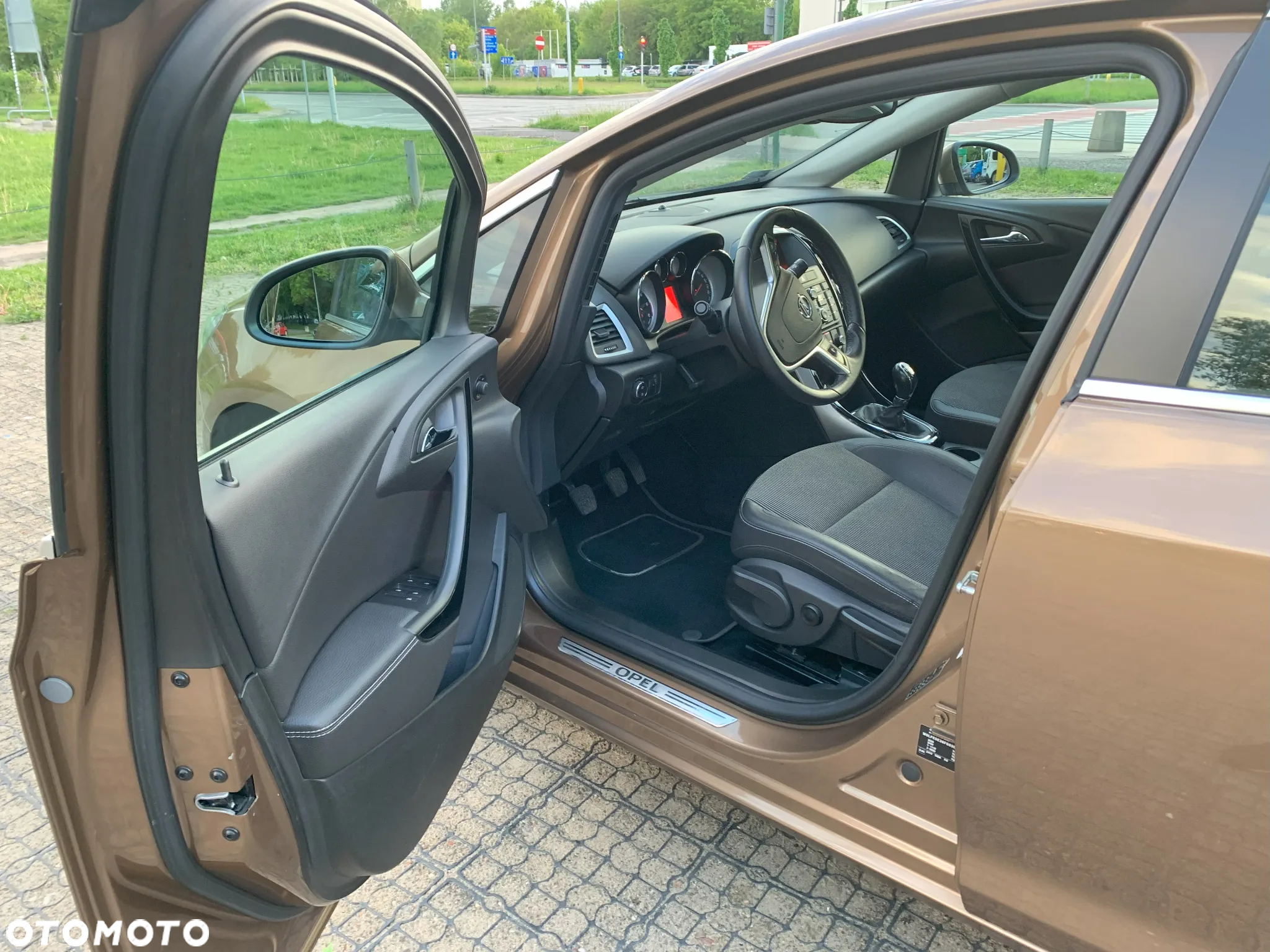 Opel Astra IV 1.6 CDTI Executive - 7