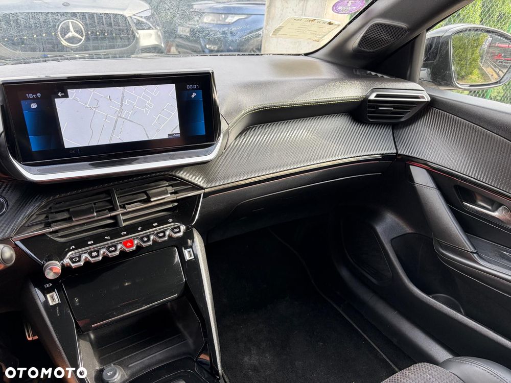 Peugeot 208 PureTech 100 EAT8 GT - 22