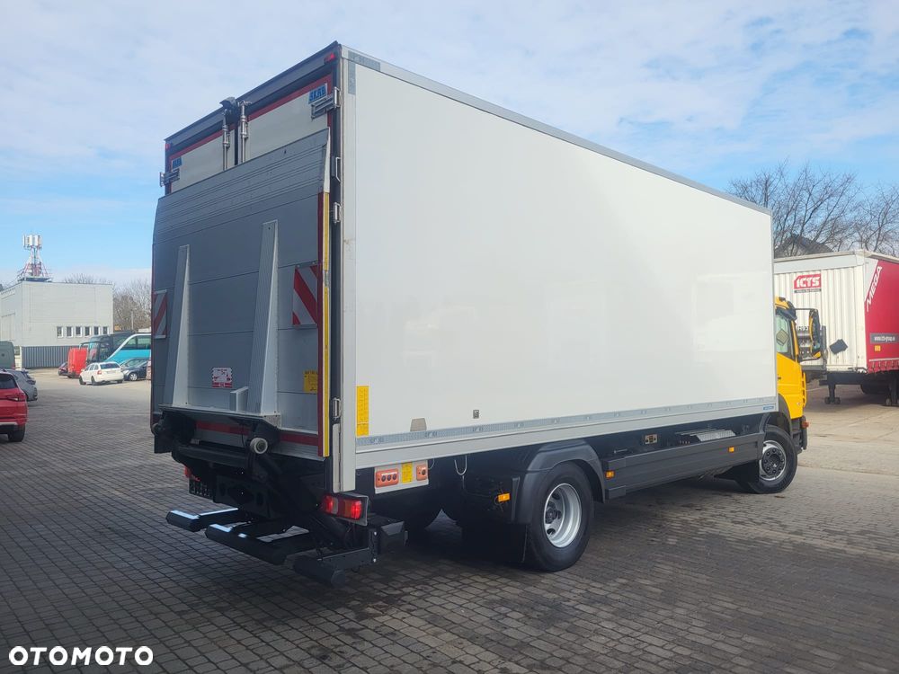 Mercedes-Benz **Mercedes Atego 1524 Chłodnia + Winda Euro 6 2018 / 240 tys. km / 15 EP / Pneumatyka / Tempomat** - 25