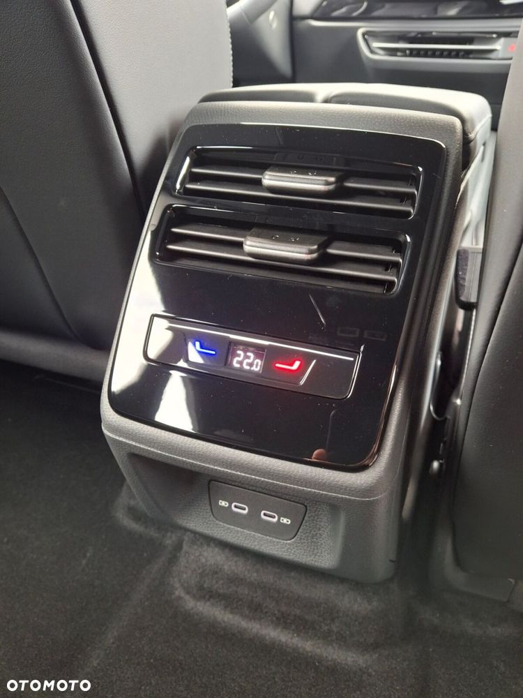 Volkswagen ID.7 77kWh Pro Plus - 27