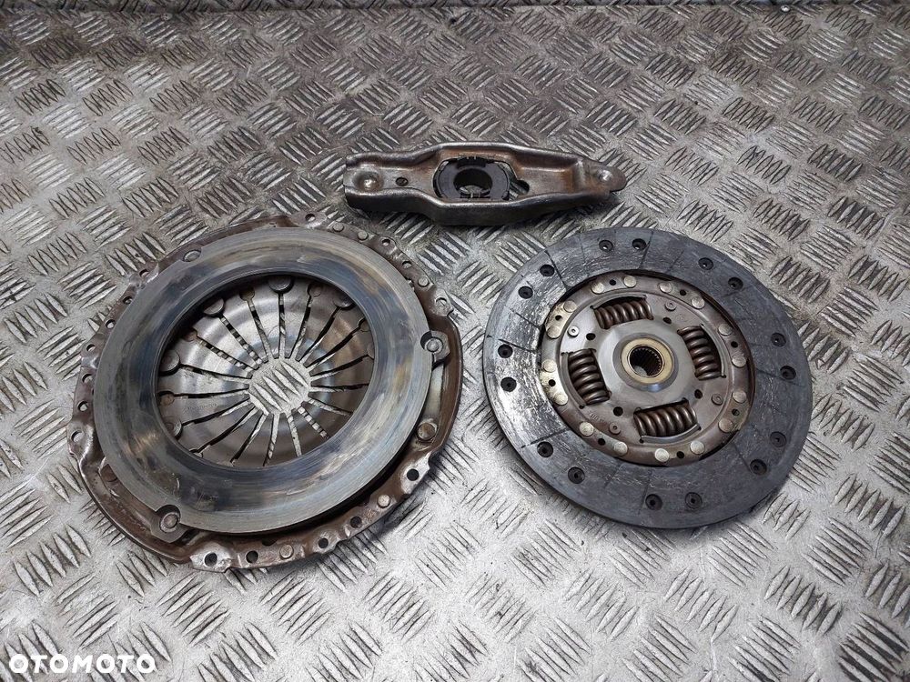 SPRZĘGŁO TARCZA + DOCISK + ŁOŻYSKO OPOROWE SKODA FABIA II 1.9 TDI - 5