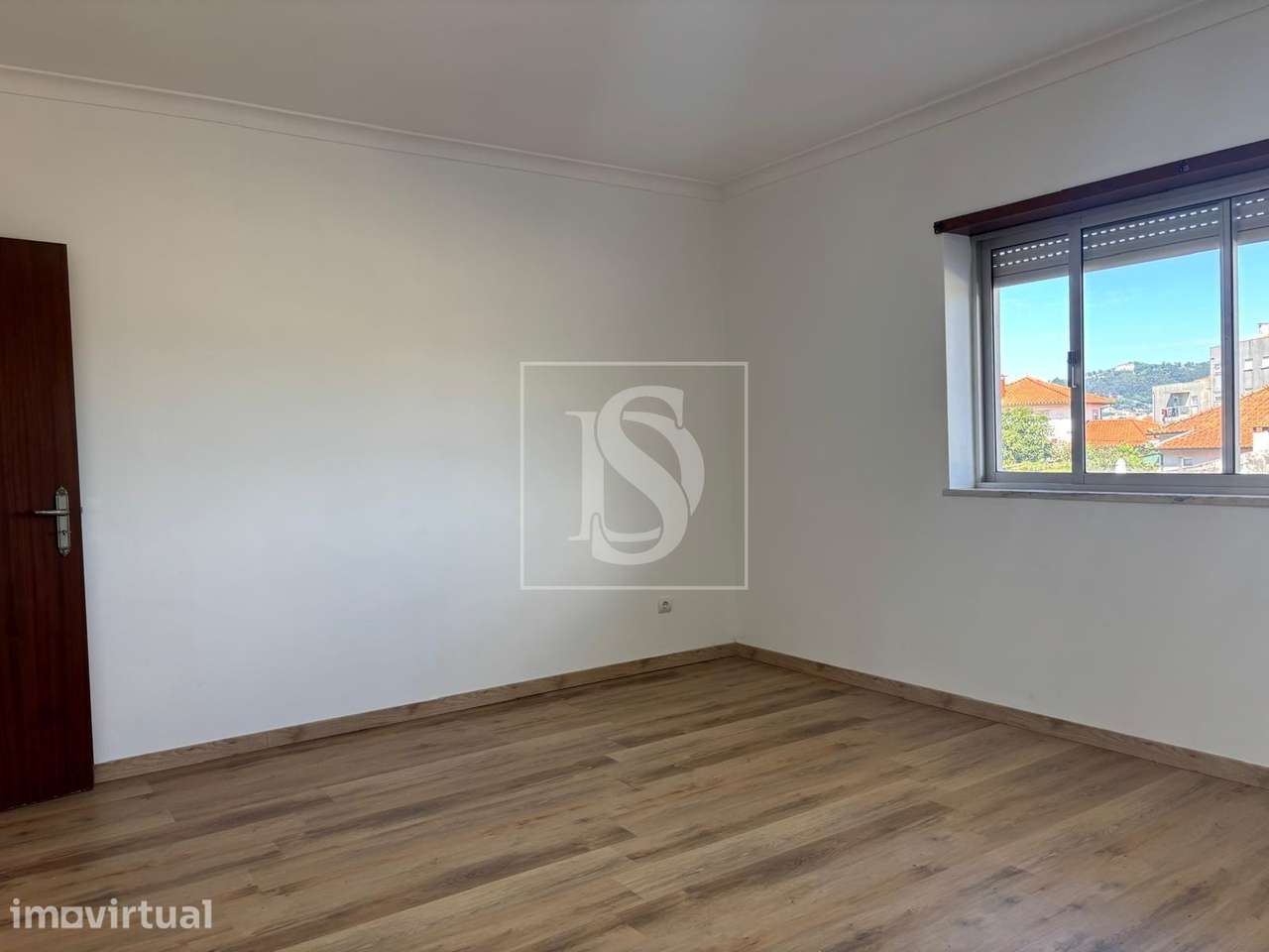 Apartamento T3 Remodelado em Darque - Grande imagem: 2/22