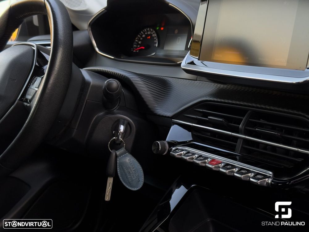 Peugeot 208 1.2 PureTech Active - 37