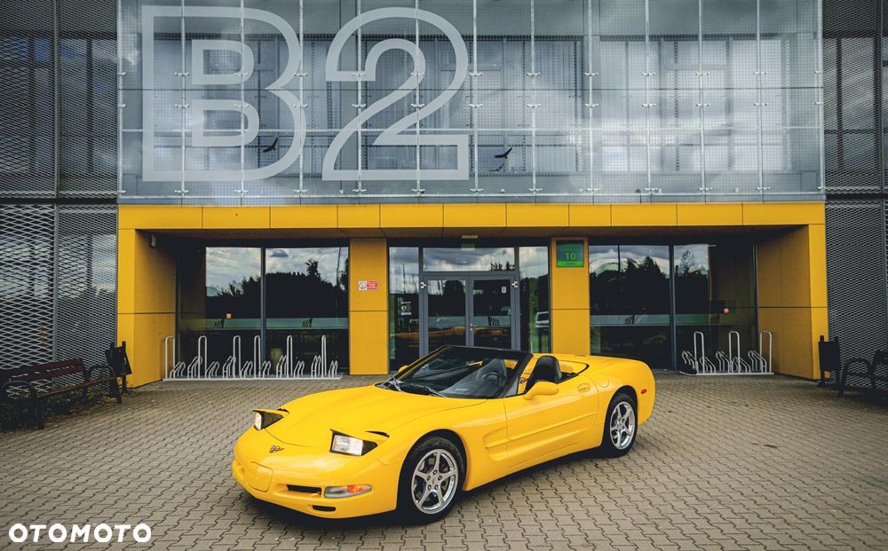 Chevrolet Corvette - 5