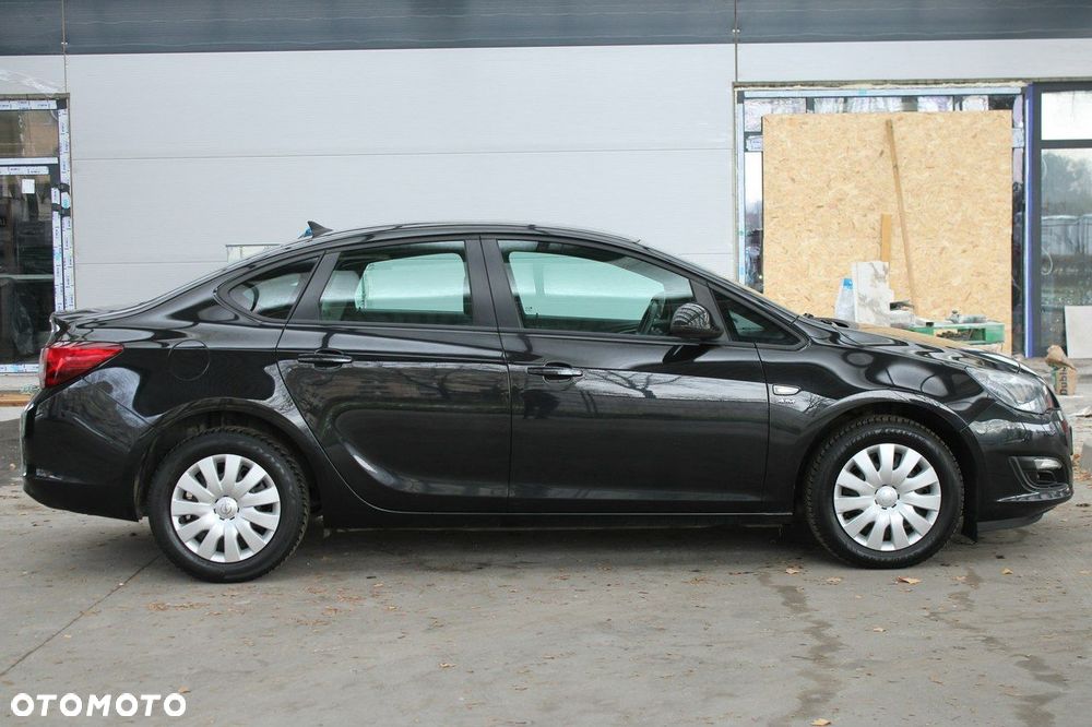 Opel Astra 1.4 T Active EU6 - 4