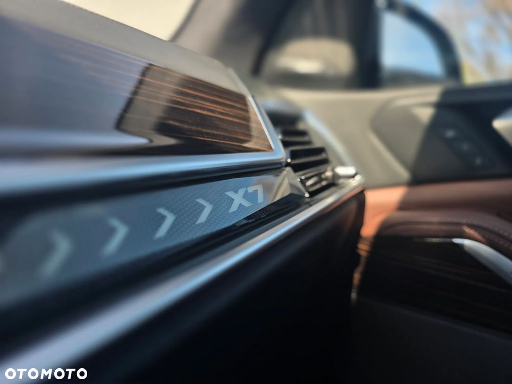 BMW X7 xDrive40d mHEV M Sport sport - 24