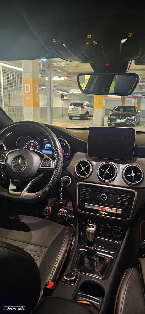 Mercedes-Benz CLA 200 d Shooting Brake AMG Line - 31