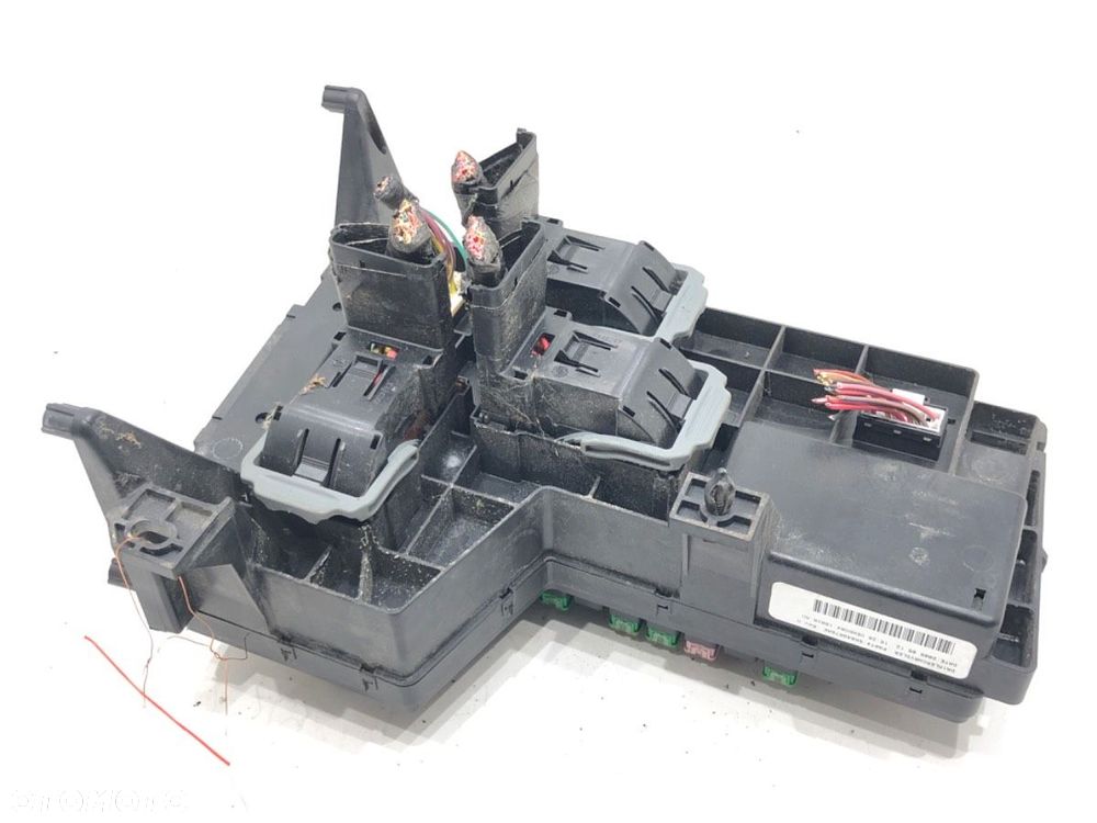 SKRZYNKA BEZPIECZNIKÓW  DODGE DAKOTA 2003 - 2022 3.7 157 kW [213 KM] benzyna 2003 - 2022 56049678AK - 3