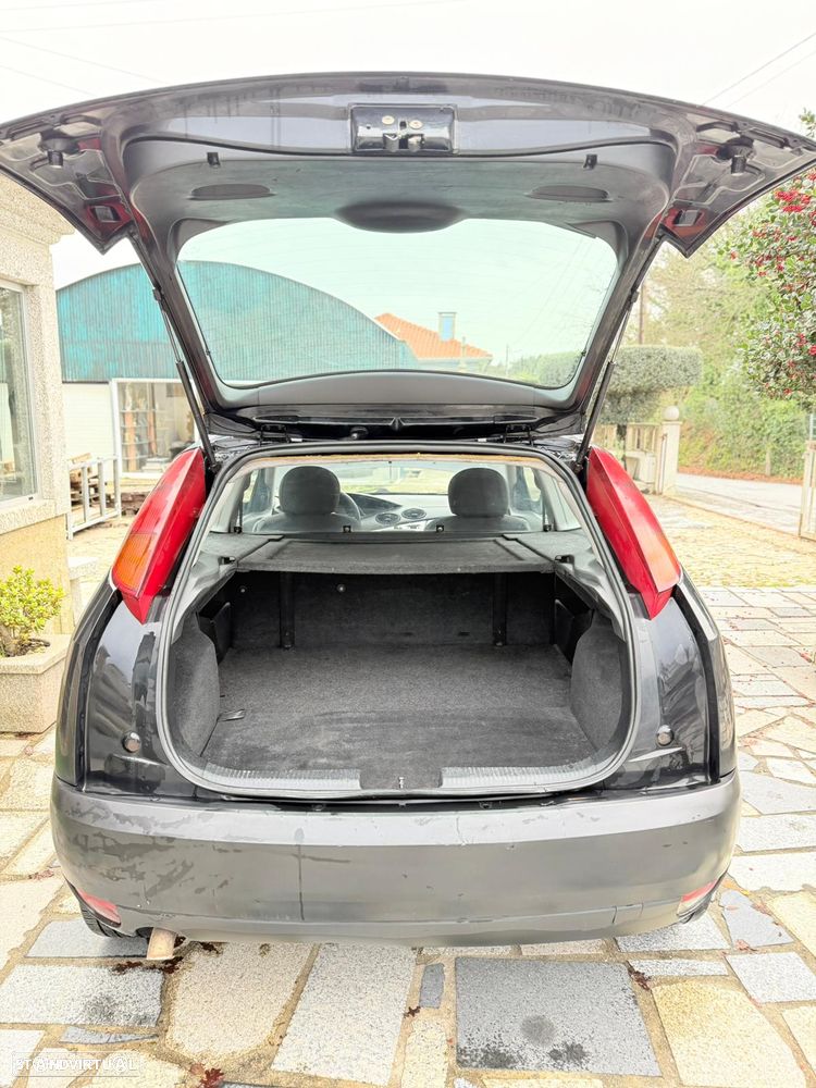 Ford Focus 1.8 TDdi Trend - 9