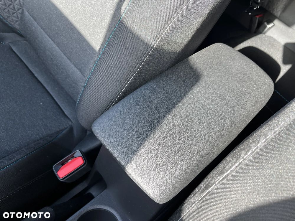 Renault Captur - 23