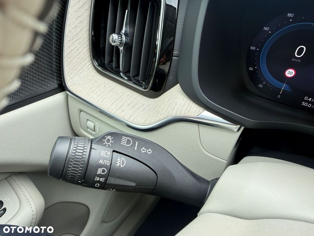 Volvo XC 60 - 31