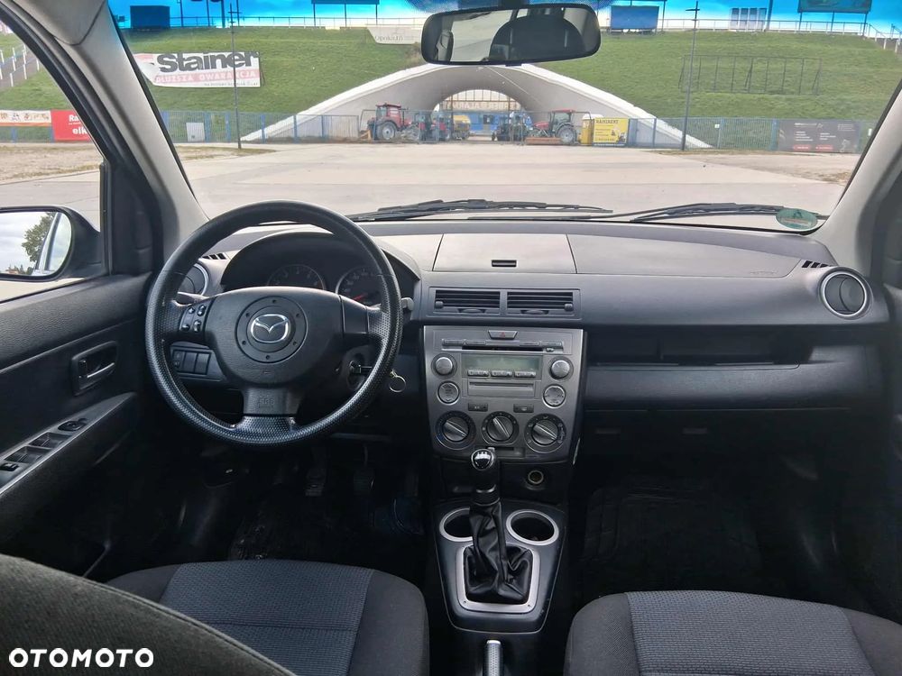 Mazda 2 - 9