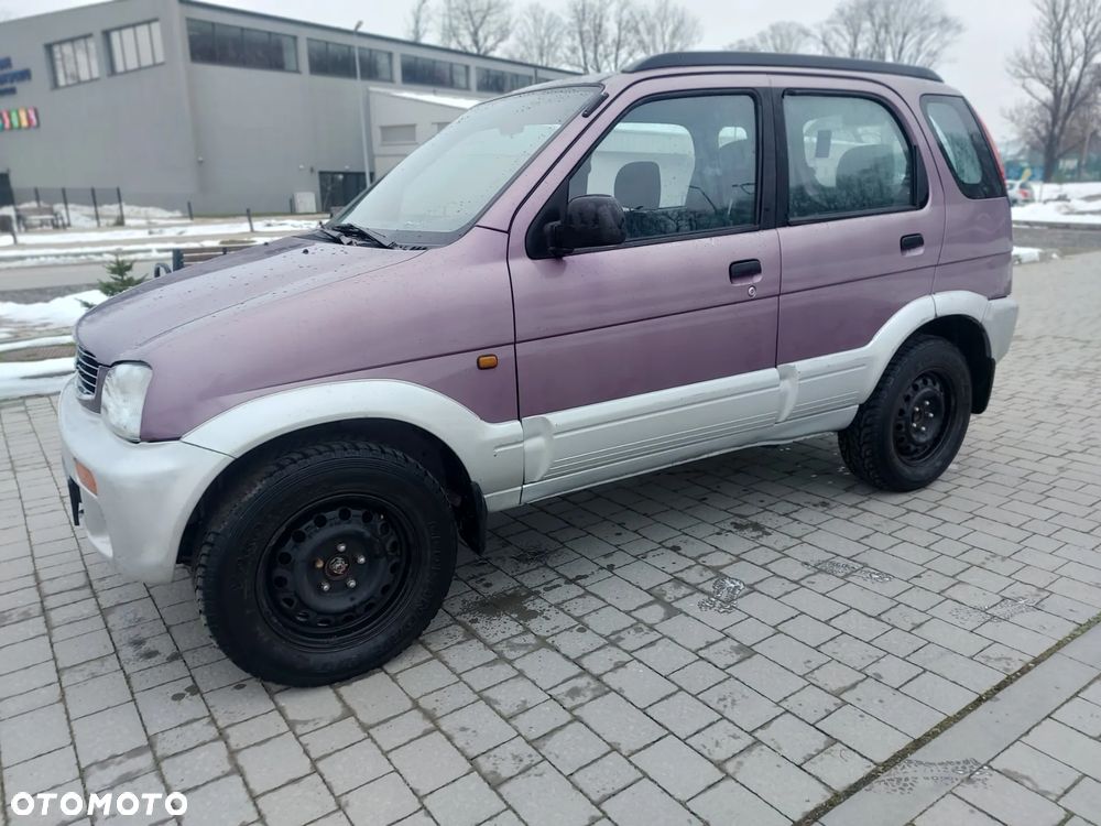 Daihatsu Terios CX - 3