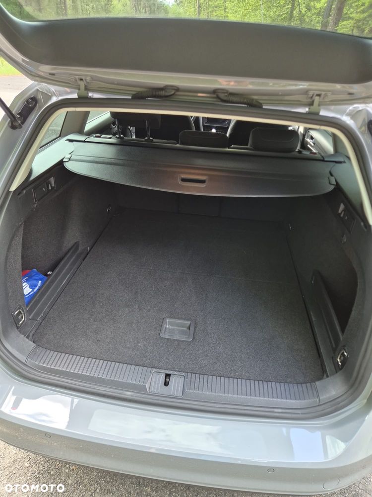 Volkswagen Passat 2.0 TSI Business DSG - 32