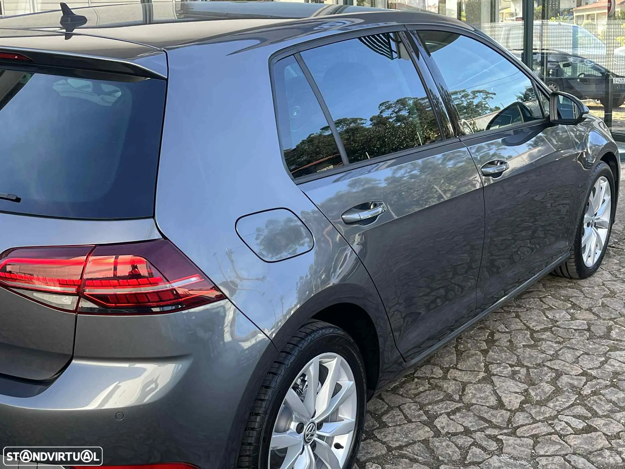 VW Golf 1.6 TDI Highline - 7