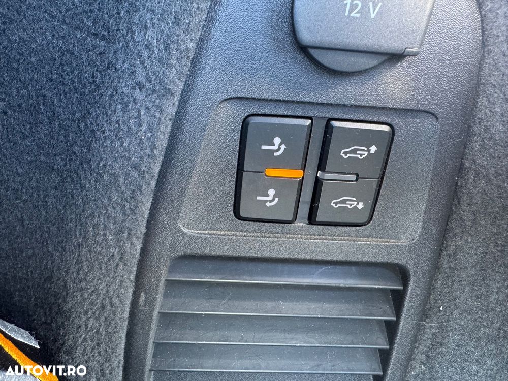Volkswagen Touareg 3.0 V6 TDI 4Motion DPF Automatik Elegance - 35