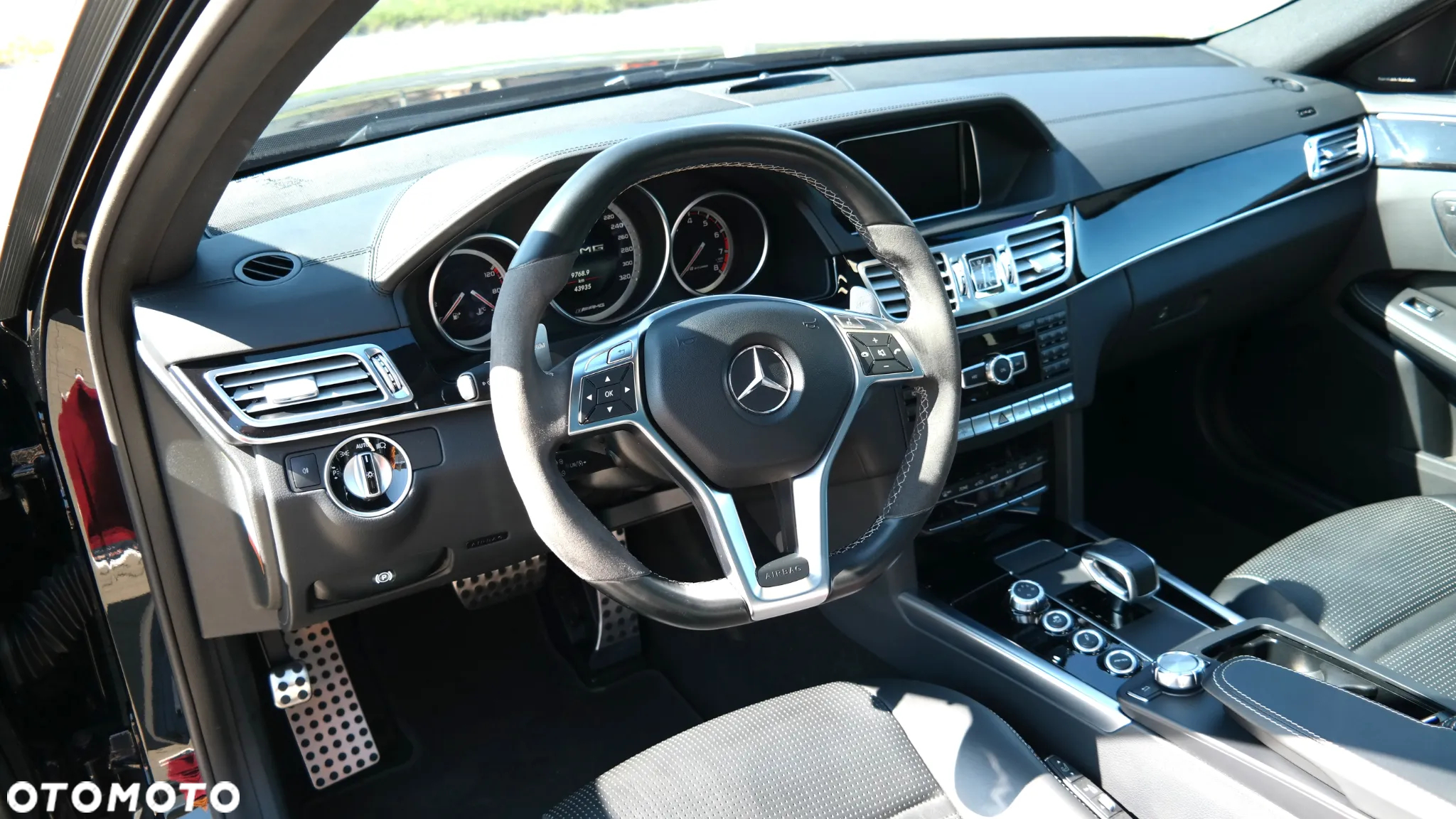 Mercedes-Benz Klasa E 63 AMG S 4-Matic - 13