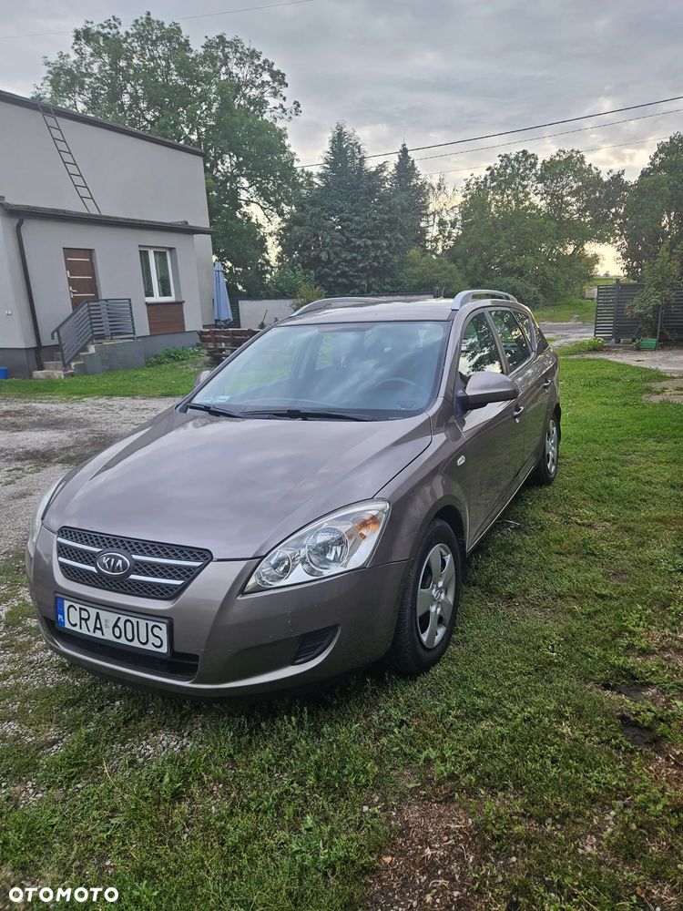 Kia Ceed 1.6 Comfort - 2