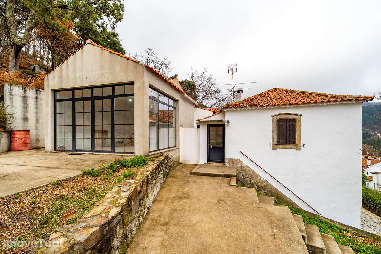 Encantadora Moradia Isolada: Harmonia, Conforto e Natureza a Poucos Mi - Grande imagem: 4/23