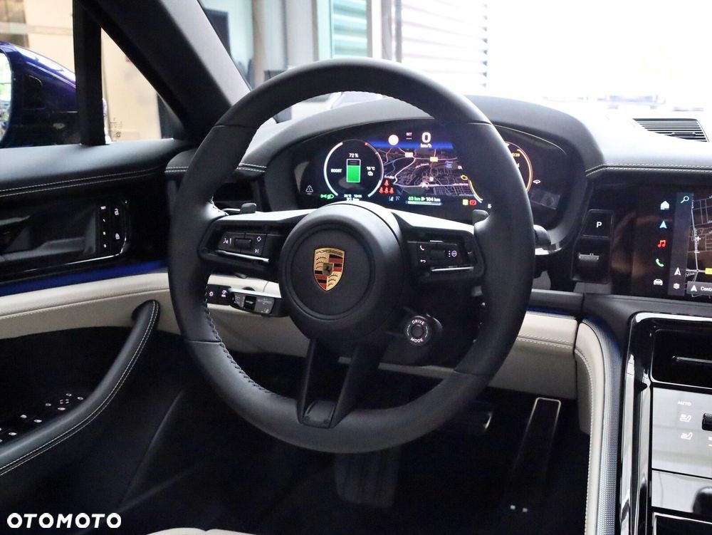Porsche Panamera - 21