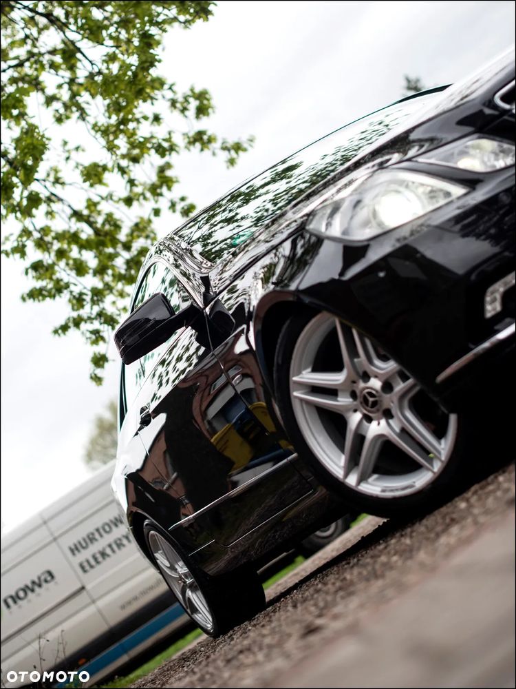 Mercedes-Benz Klasa E 250 BlueEFFICIENCY 7G-TRONIC Avantgarde - 16