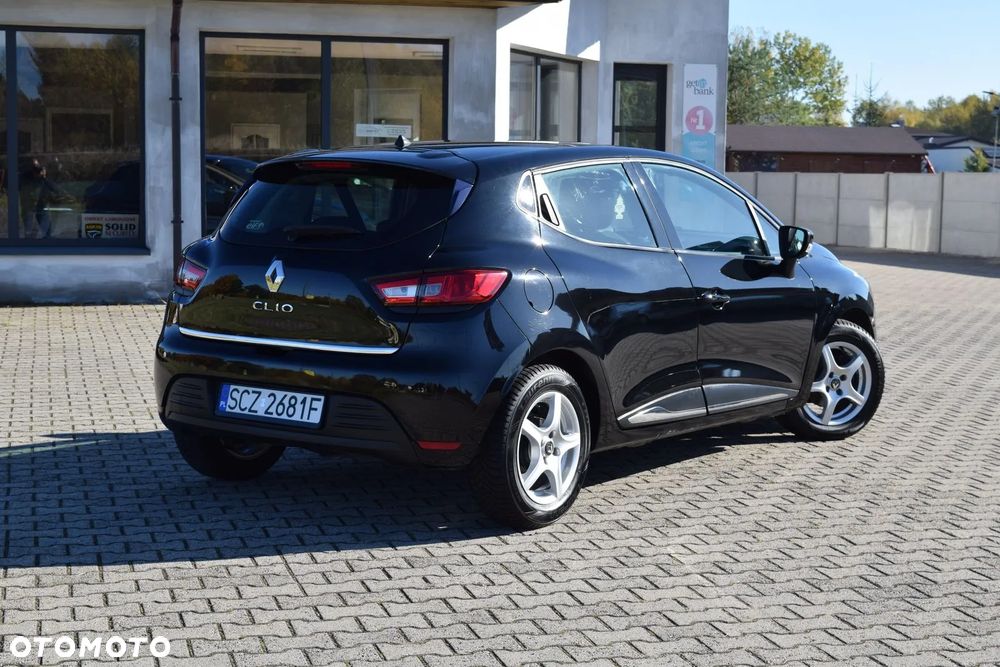 Renault Clio - 8