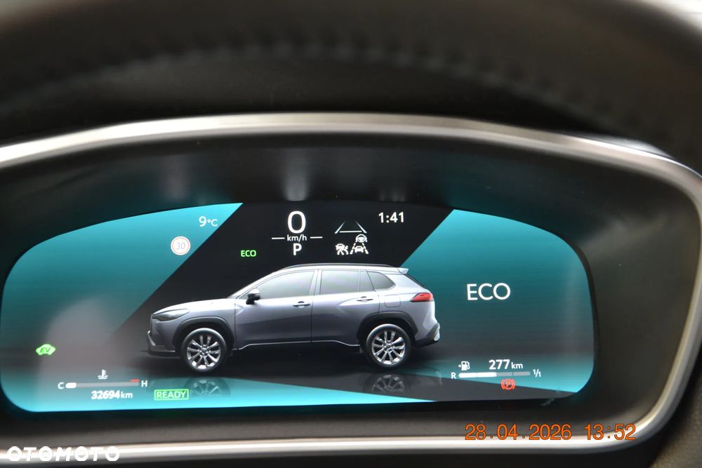 Toyota Corolla Cross 2.0 Hybrid Style - 19