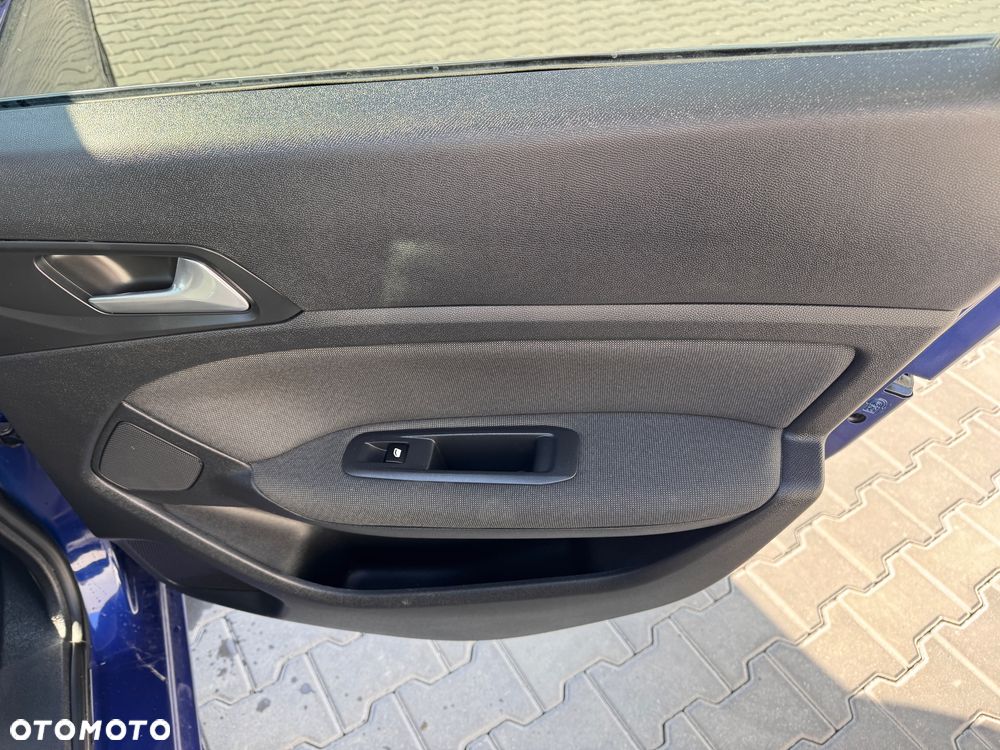 Peugeot 308 1.2 PureTech GPF Allure Pack S&S - 11