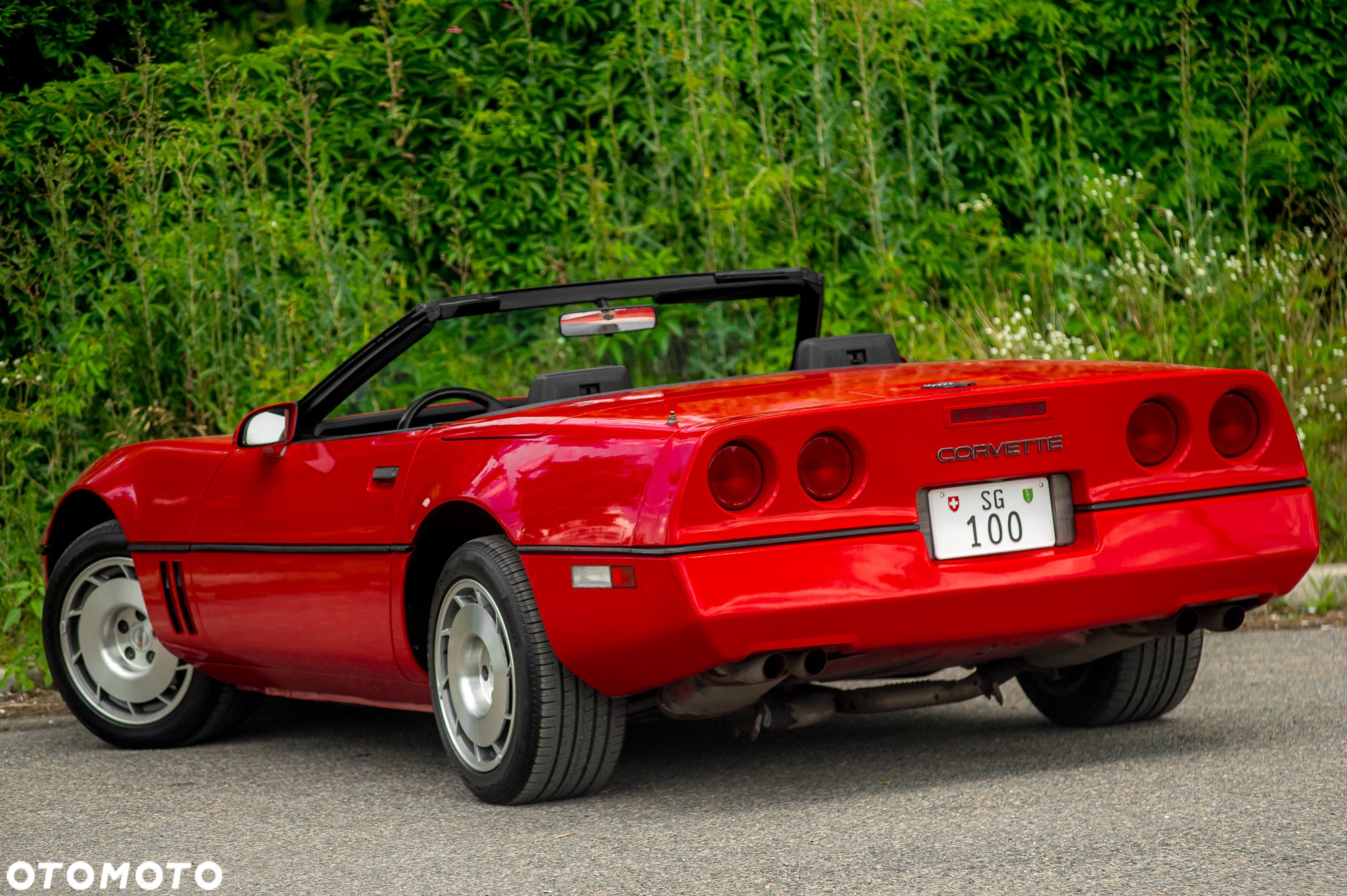 Chevrolet Corvette - 9