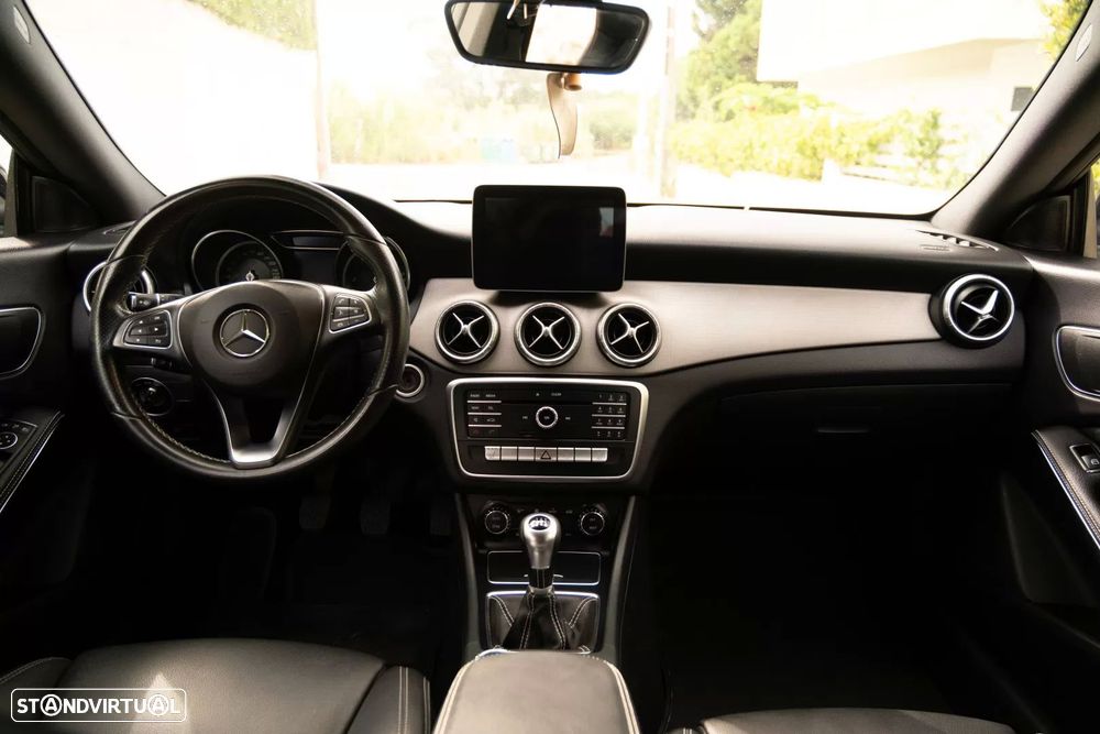 Mercedes-Benz CLA 180 d Shooting Brake Urban - 5