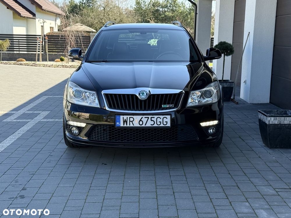 Skoda Octavia 2.0 TSI RS - 12
