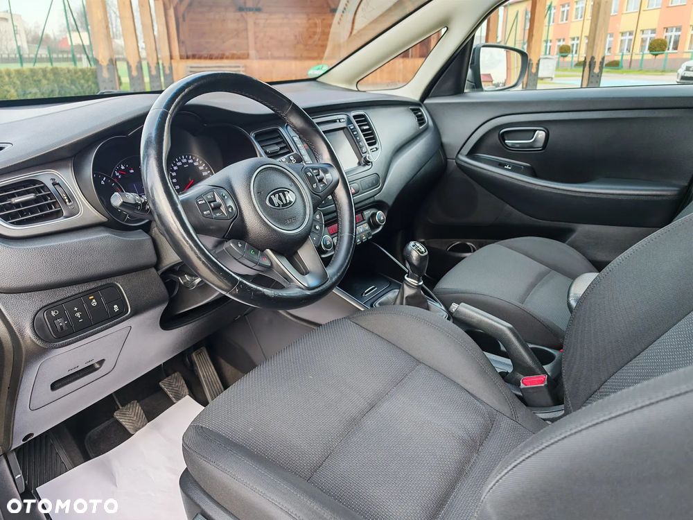 Kia Carens 1.7 CRDi 141 Dream-Team Edition - 21