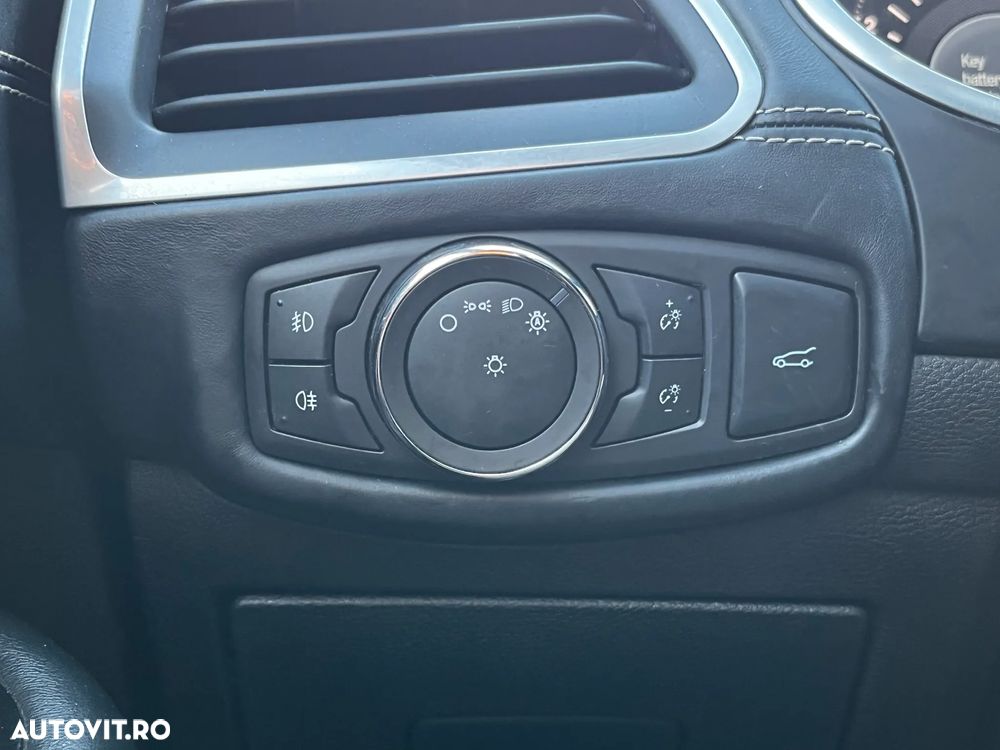 Ford Edge 2.0 TDCi Powershift Vignale - 18