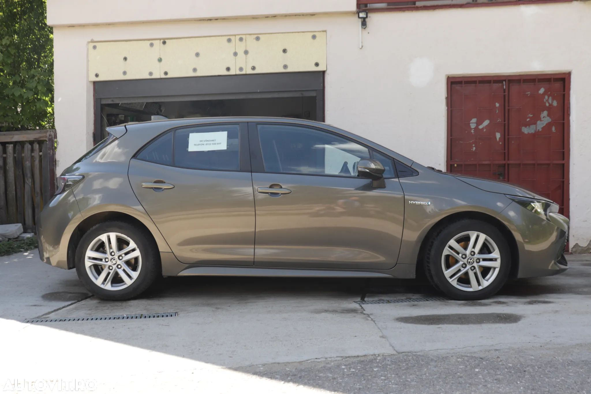 Toyota Corolla - 1